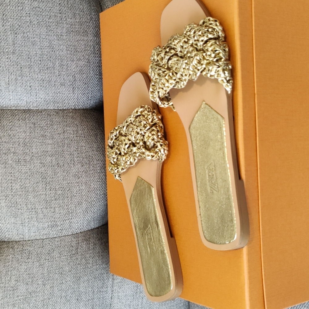 Zara Flat Gold Slides Size 10